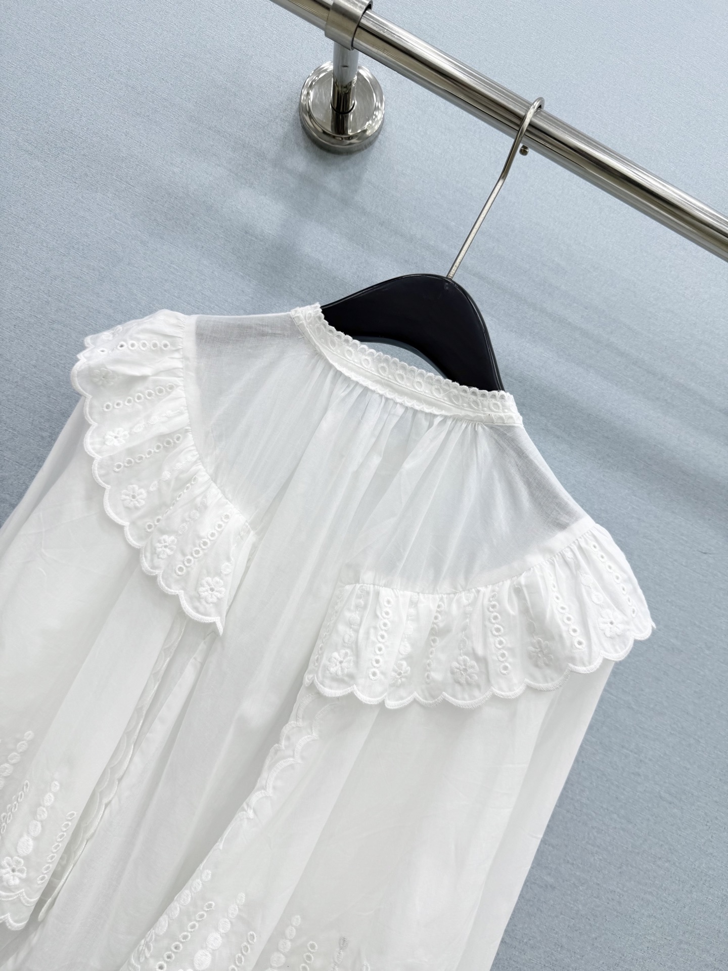 🛒𝐍𝐄𝐖 · 𝟐𝟎𝟐6/爆款现货原单品质   小众*｜2026新品花边刺绣衬衫精致版型，高级肌理细腻 极
