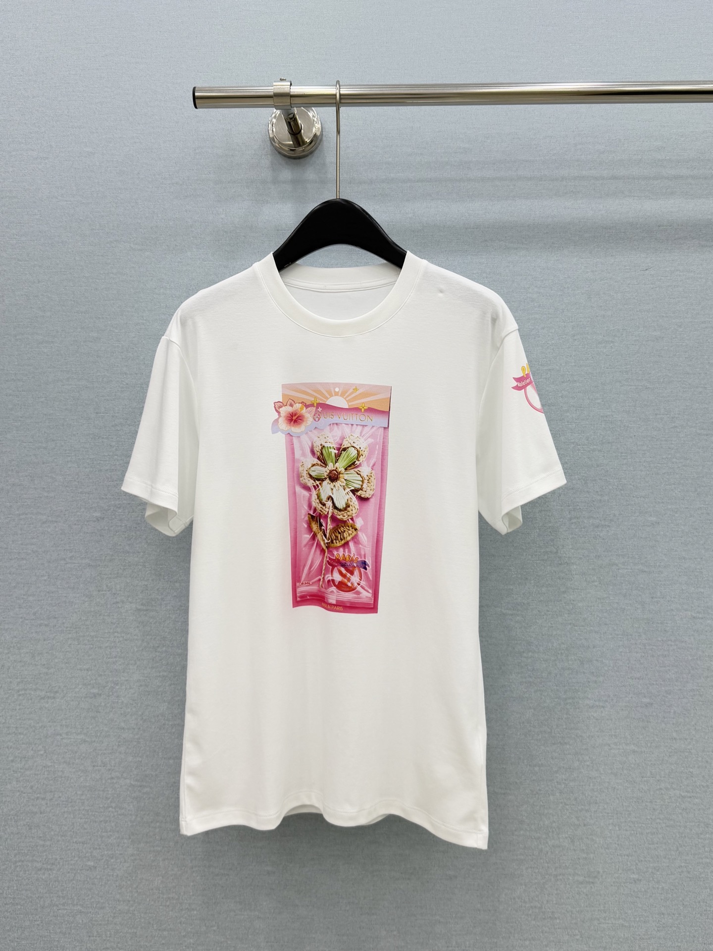 🛒𝐍𝐄𝐖 · 𝟐𝟎𝟐6/爆款现货【原单品质】L*｜2026新款印花T恤高订面料，百搭版型  ，上身的触感