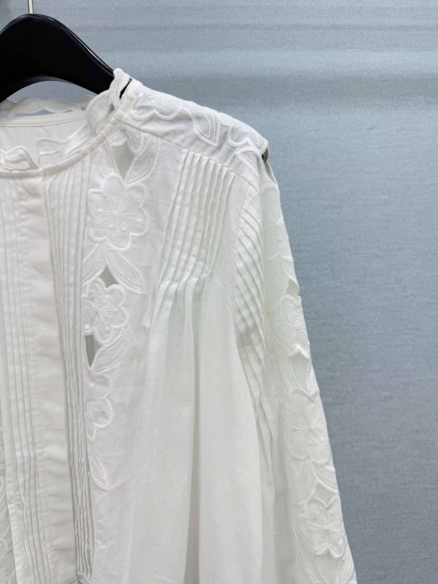 🛒𝐍𝐄𝐖 · 𝟐𝟎𝟐6/爆款现货 原单品质  小众｜26经典花边水溶刺绣花边衬衫 法式风极致穿搭 最新系列单品 强烈推荐