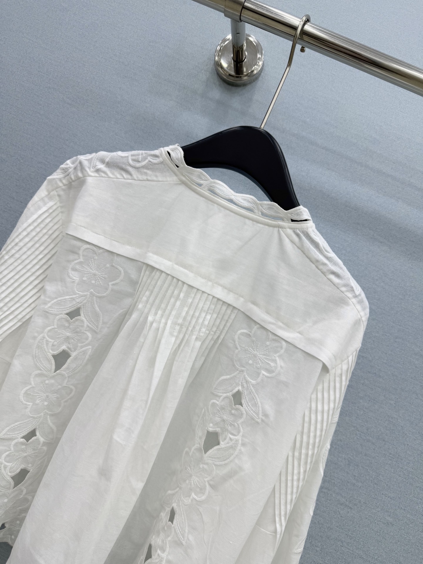 🛒𝐍𝐄𝐖 · 𝟐𝟎𝟐6/爆款现货 原单品质  小众｜26经典花边水溶刺绣花边衬衫 法式风极致穿搭 最新系列单品 强烈推荐