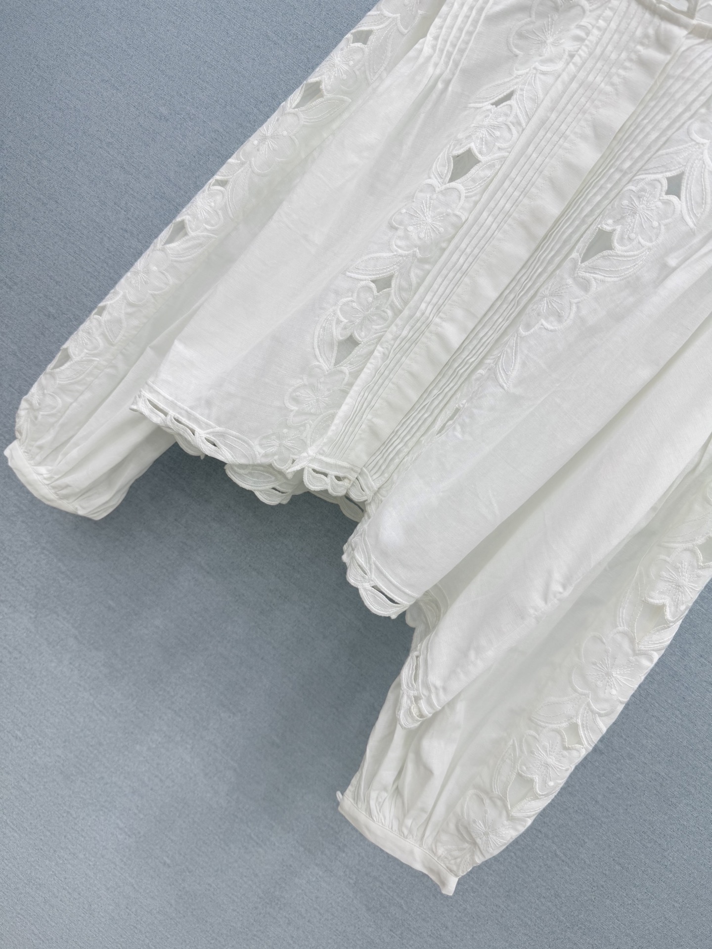 🛒𝐍𝐄𝐖 · 𝟐𝟎𝟐6/爆款现货 原单品质  小众｜26经典花边水溶刺绣花边衬衫 法式风极致穿搭 最新系列单品 强烈推荐