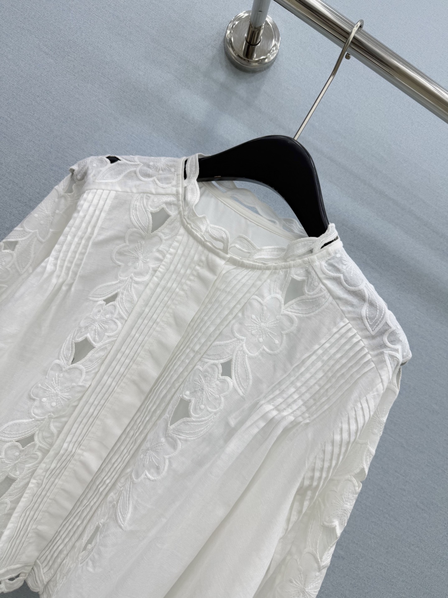 🛒𝐍𝐄𝐖 · 𝟐𝟎𝟐6/爆款现货 原单品质  小众｜26经典花边水溶刺绣花边衬衫 法式风极致穿搭 最新系列单品 强烈推荐
