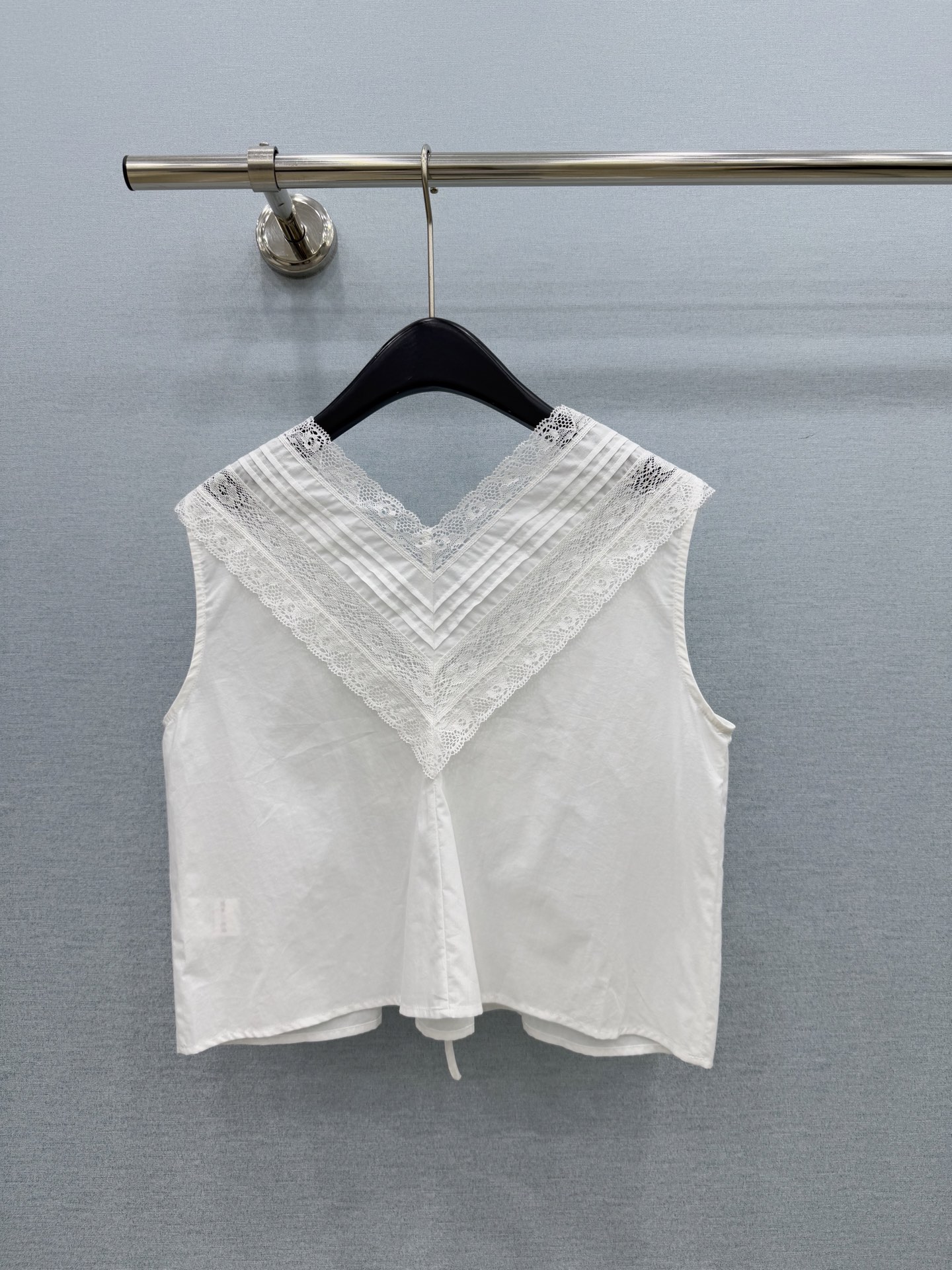 🛒𝐍𝐄𝐖 · 𝟐𝟎𝟐6/爆款现货 原单品质  小众*｜2026新品蕾丝拼接系带刺绣衬衫 精致版型，高级肌理细腻  极简主
