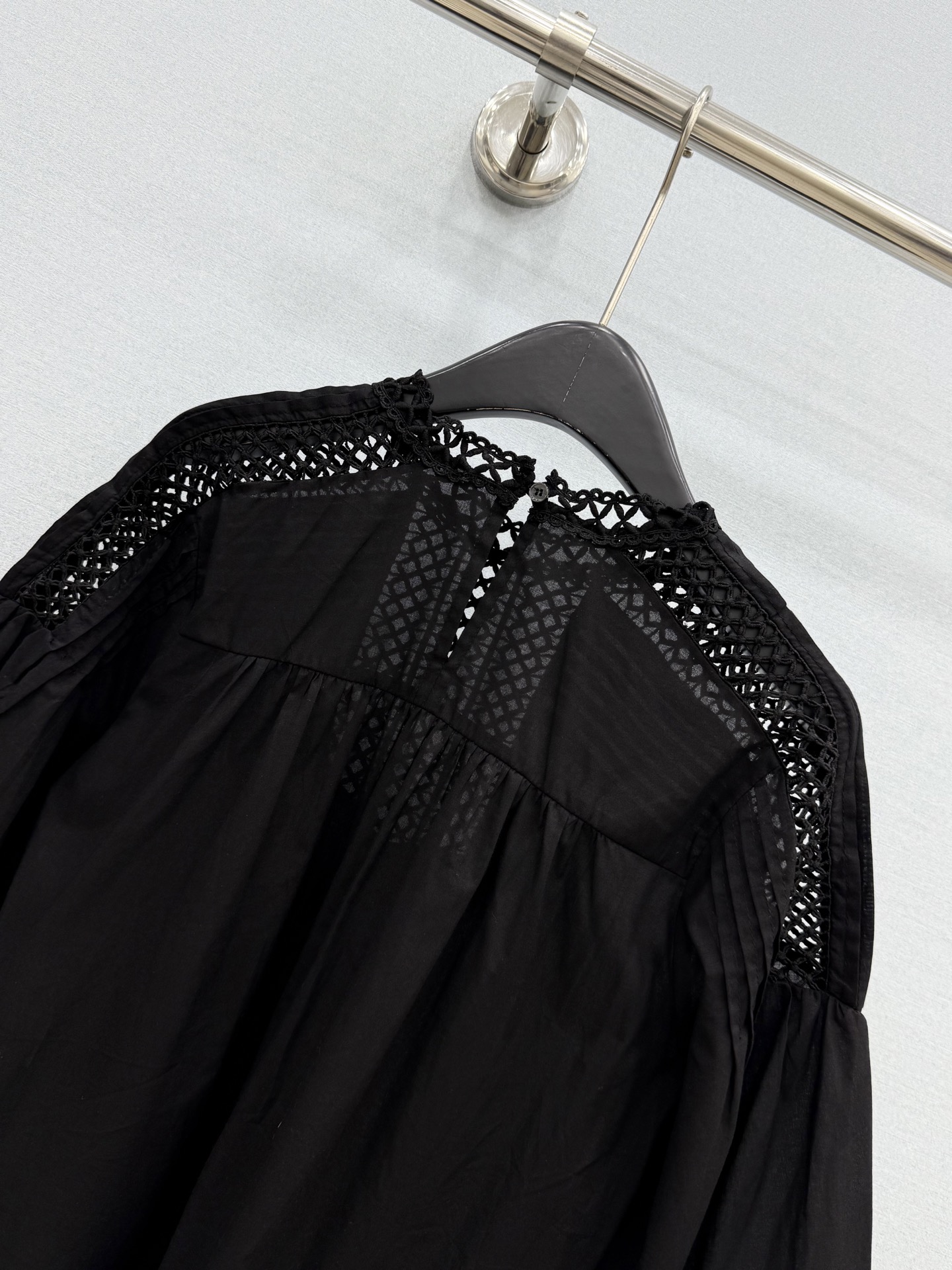 🛒𝐍𝐄𝐖 · 𝟐𝟎𝟐6/爆款现货 原单品质  小众｜26经典镂空水溶刺绣花边衬衫 法式田园风极致穿搭 最新系列单品 强烈