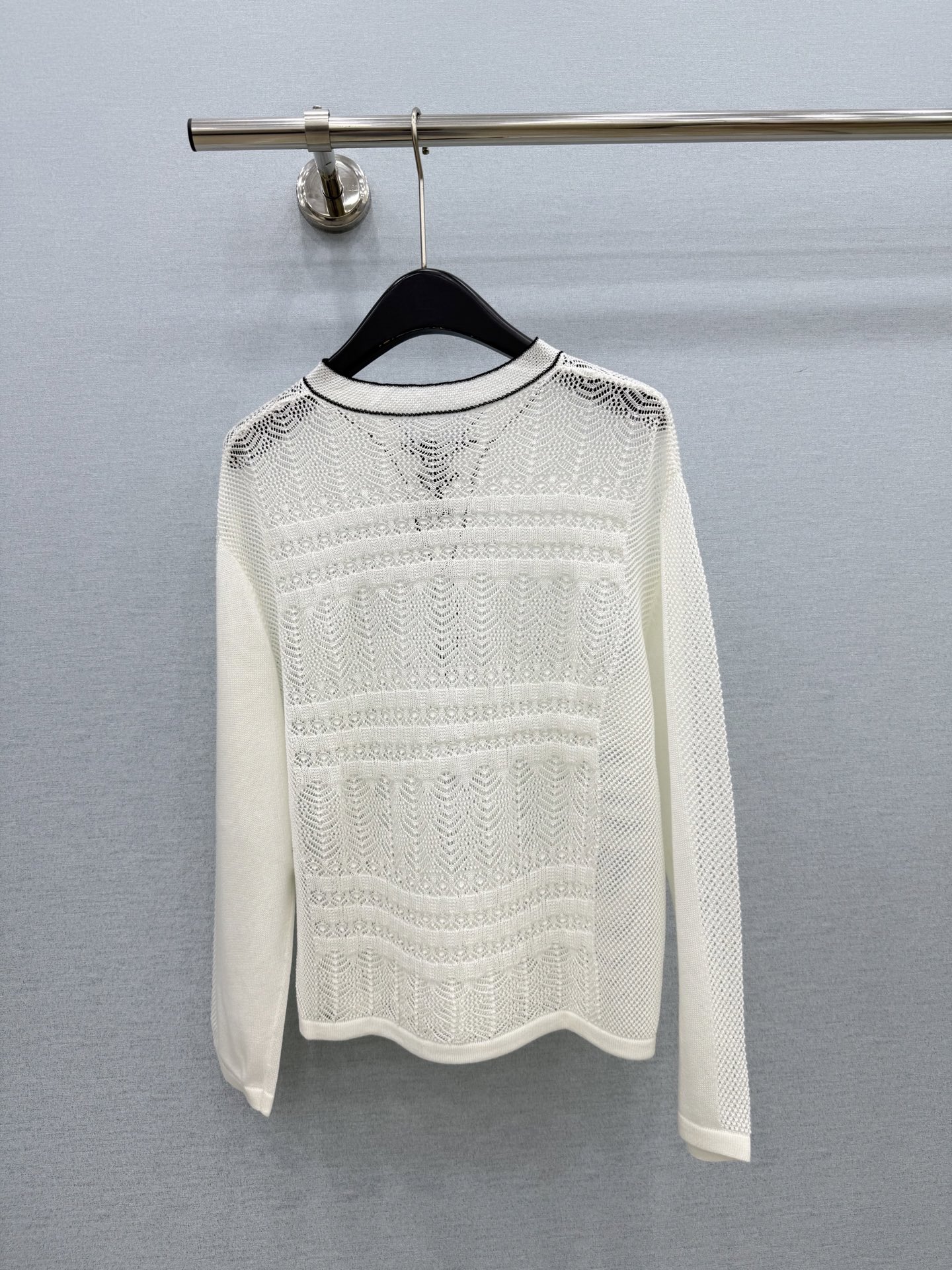 🛒𝐍𝐄𝐖 · 𝟐𝟎𝟐6/爆款现货 【原单品质】小众｜2026新款镂空钩花系带针织衫 老钱风穿搭  甜美气质感拉满 绝美 