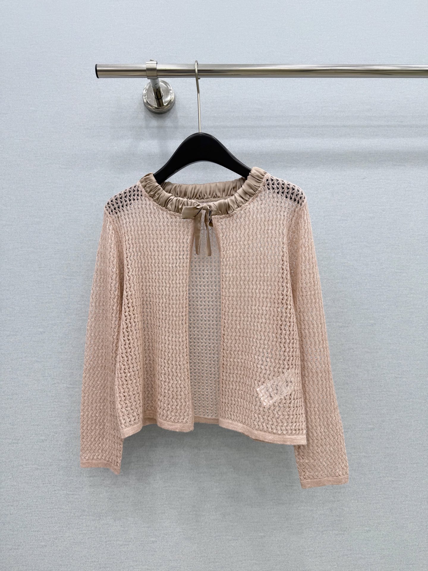 🛒𝐍𝐄𝐖 · 𝟐𝟎𝟐6/爆款现货 【原单品质】小众｜2026新款镂空钩花针织开衫 老钱风穿搭  甜美气质感拉满 绝美 美