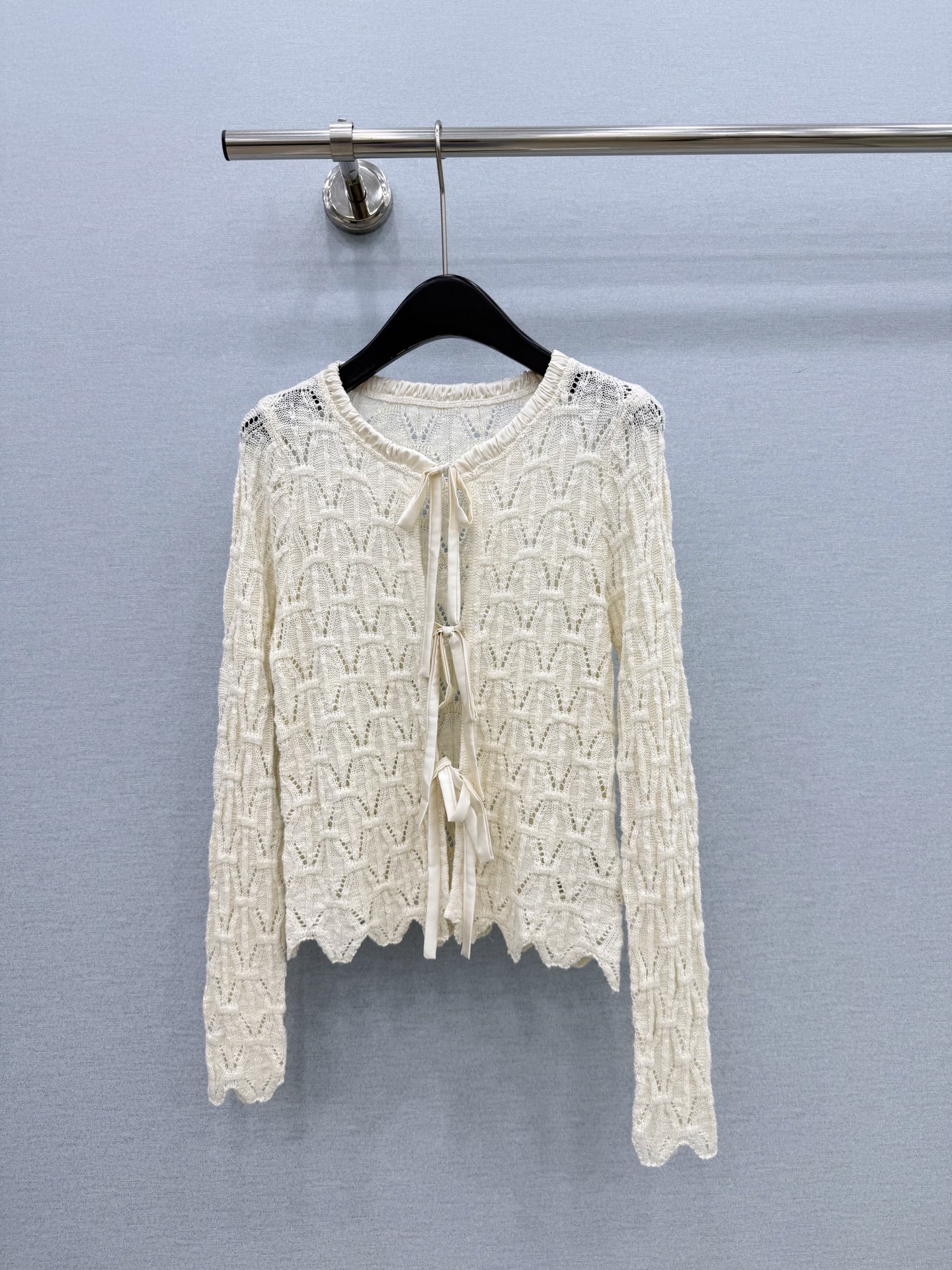 🛒𝐍𝐄𝐖 · 𝟐𝟎𝟐6/爆款现货 【原单品质】小众｜2026新款镂空钩花针织开衫 老钱风穿搭  甜美气质感拉满 绝美 进