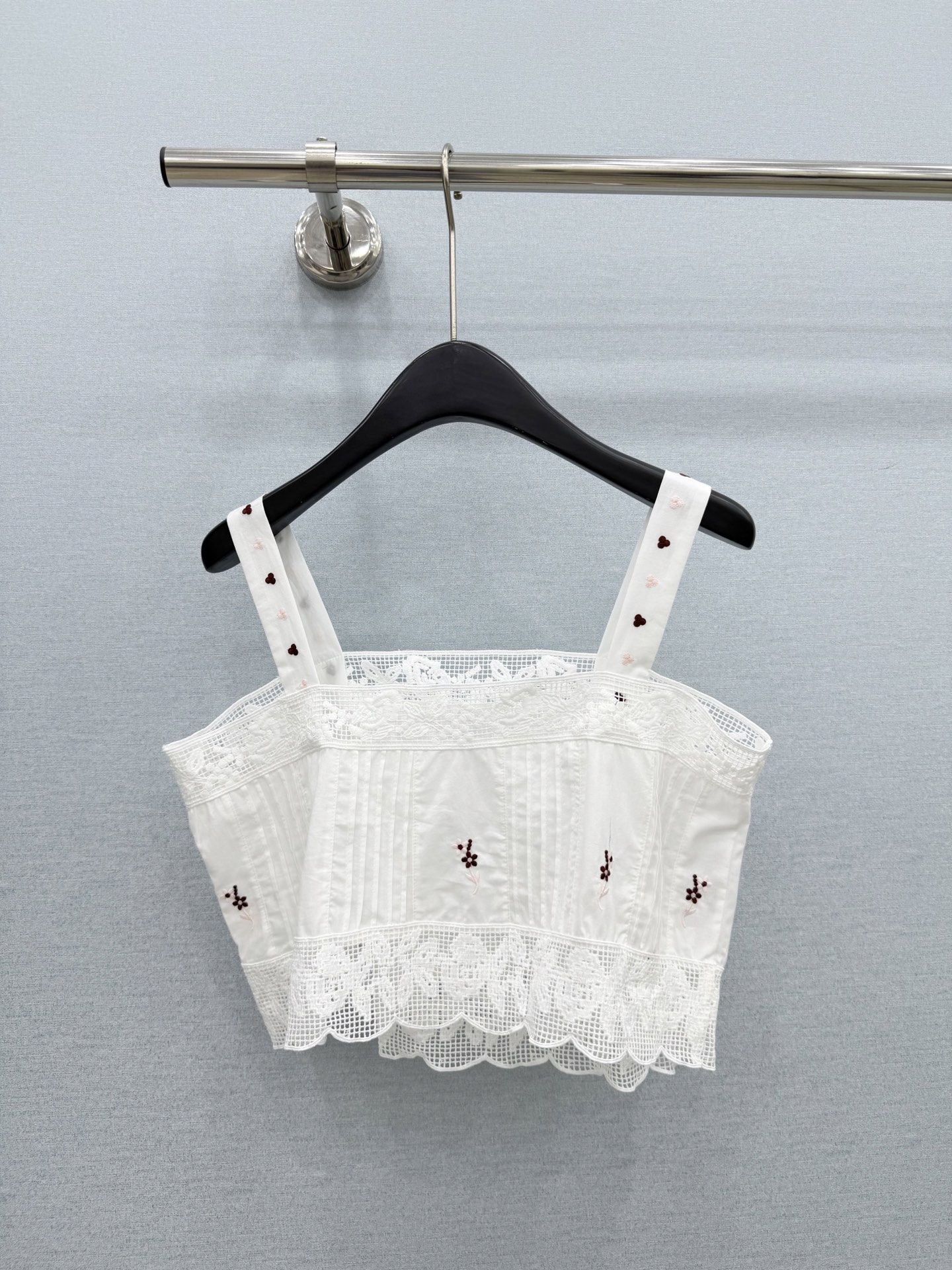 🛒𝐍𝐄𝐖 · 𝟐𝟎𝟐6/爆款现货 原单品质  小众｜26经典花边水溶刺绣背心衬衫 老钱风极致穿搭 最新系列单品 强烈推荐
