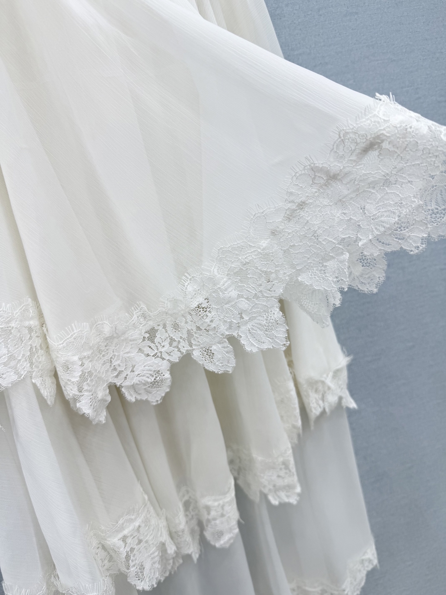 🛒𝐍𝐄𝐖 · 𝟐𝟎𝟐6/爆款现货 原单品质  小众｜26经典蛋糕式花边半裙 法式风极致穿搭 最新系列单品 强烈推荐  宽