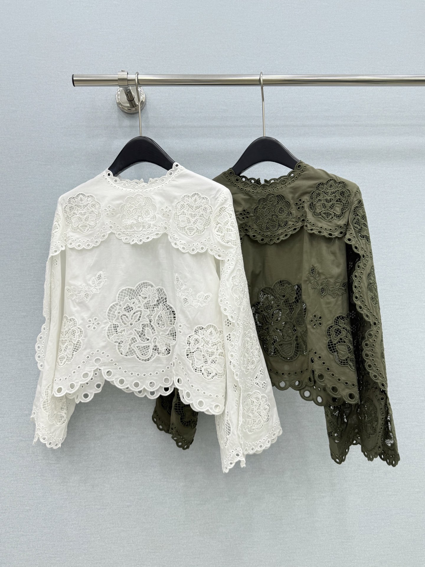 🛒𝐍𝐄𝐖 · 𝟐𝟎𝟐6/爆款现货 原单品质  小众｜26经典水溶刺绣花边衬衫 法式田园风极致穿搭 最新系列单品 强烈推荐