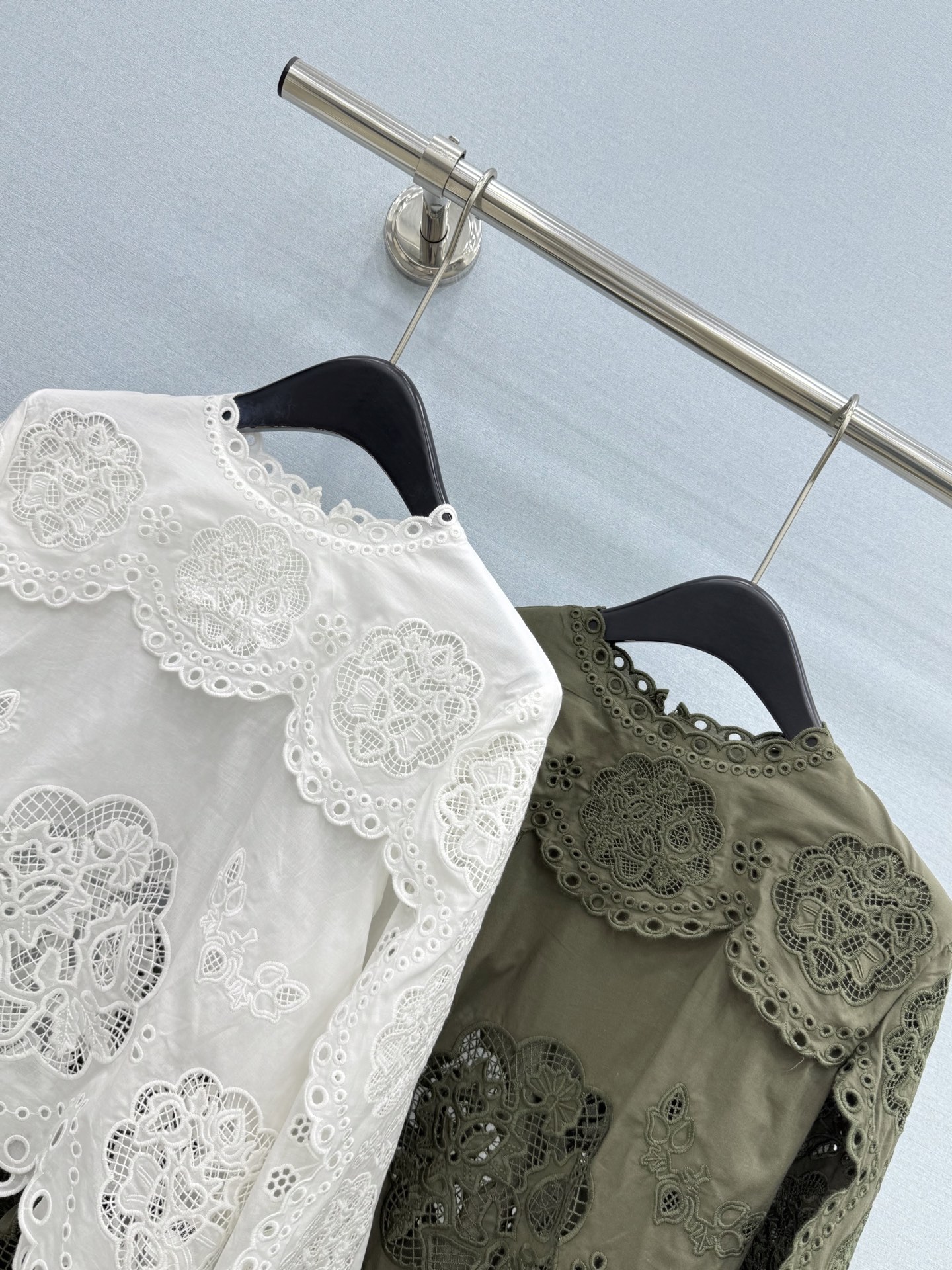 🛒𝐍𝐄𝐖 · 𝟐𝟎𝟐6/爆款现货 原单品质  小众｜26经典水溶刺绣花边衬衫 法式田园风极致穿搭 最新系列单品 强烈推荐