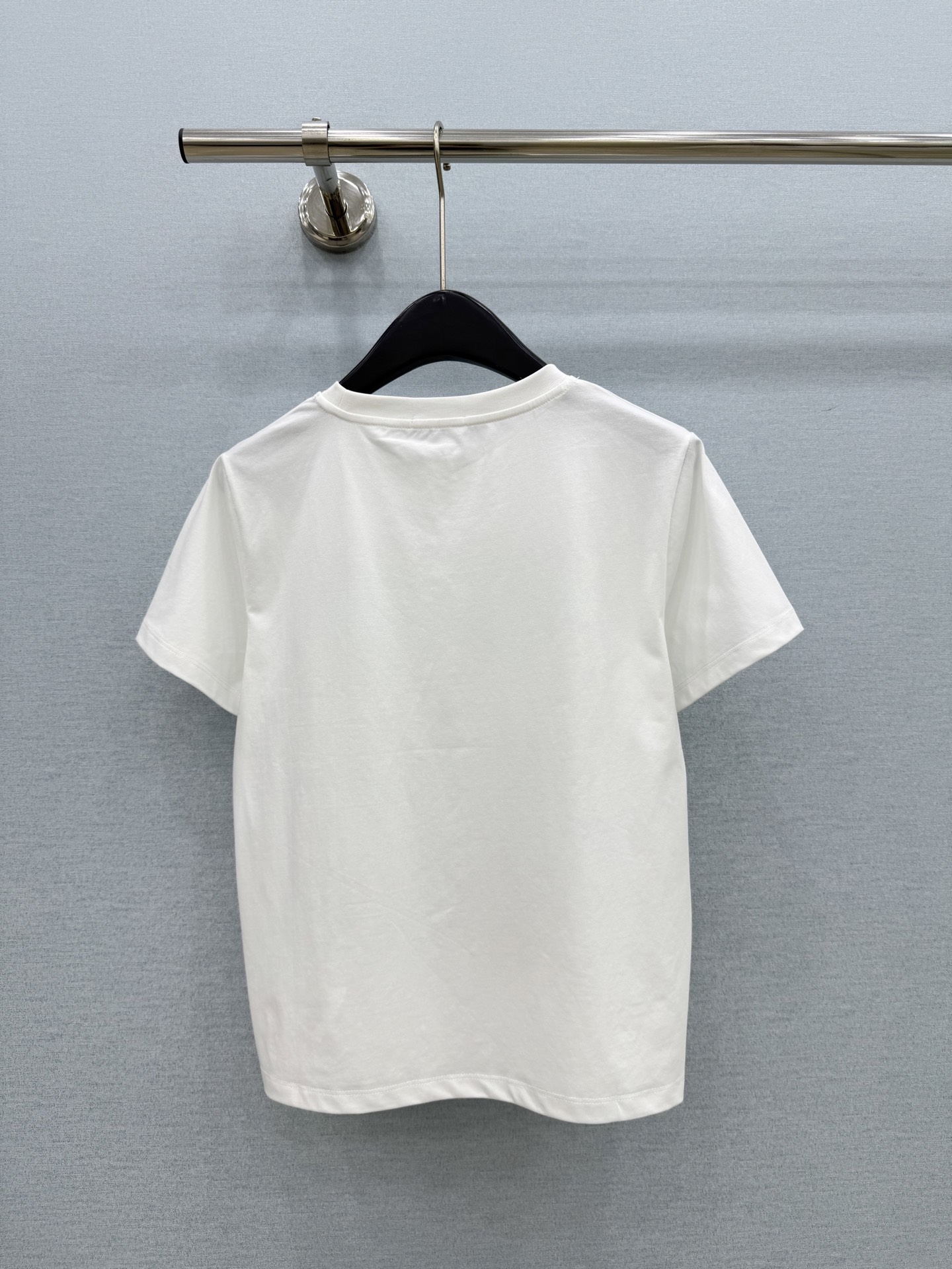 🛒𝐍𝐄𝐖 · 𝟐𝟎𝟐6/爆款现货 【原单品质】L*｜2026新款印花T恤 高订面料，百搭版型  ，上身的触感谁穿谁知道的
