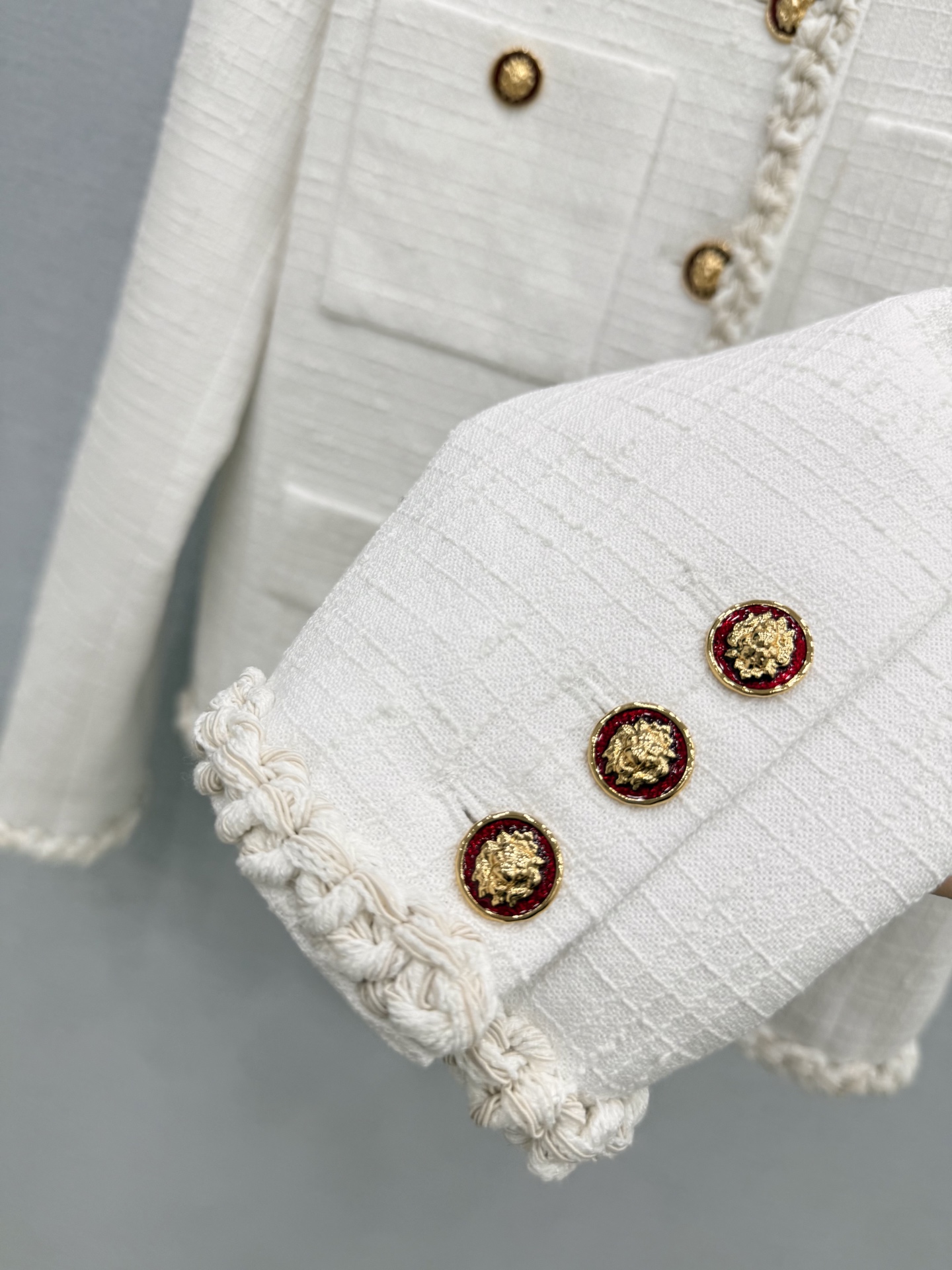 🛒𝐍𝐄𝐖 · 𝟐𝟎𝟐6/爆款现货 【原单品质】Cha*｜26秋冬新品粗花呢外套 系列款 专属编织花边设计  山茶花内衬搭