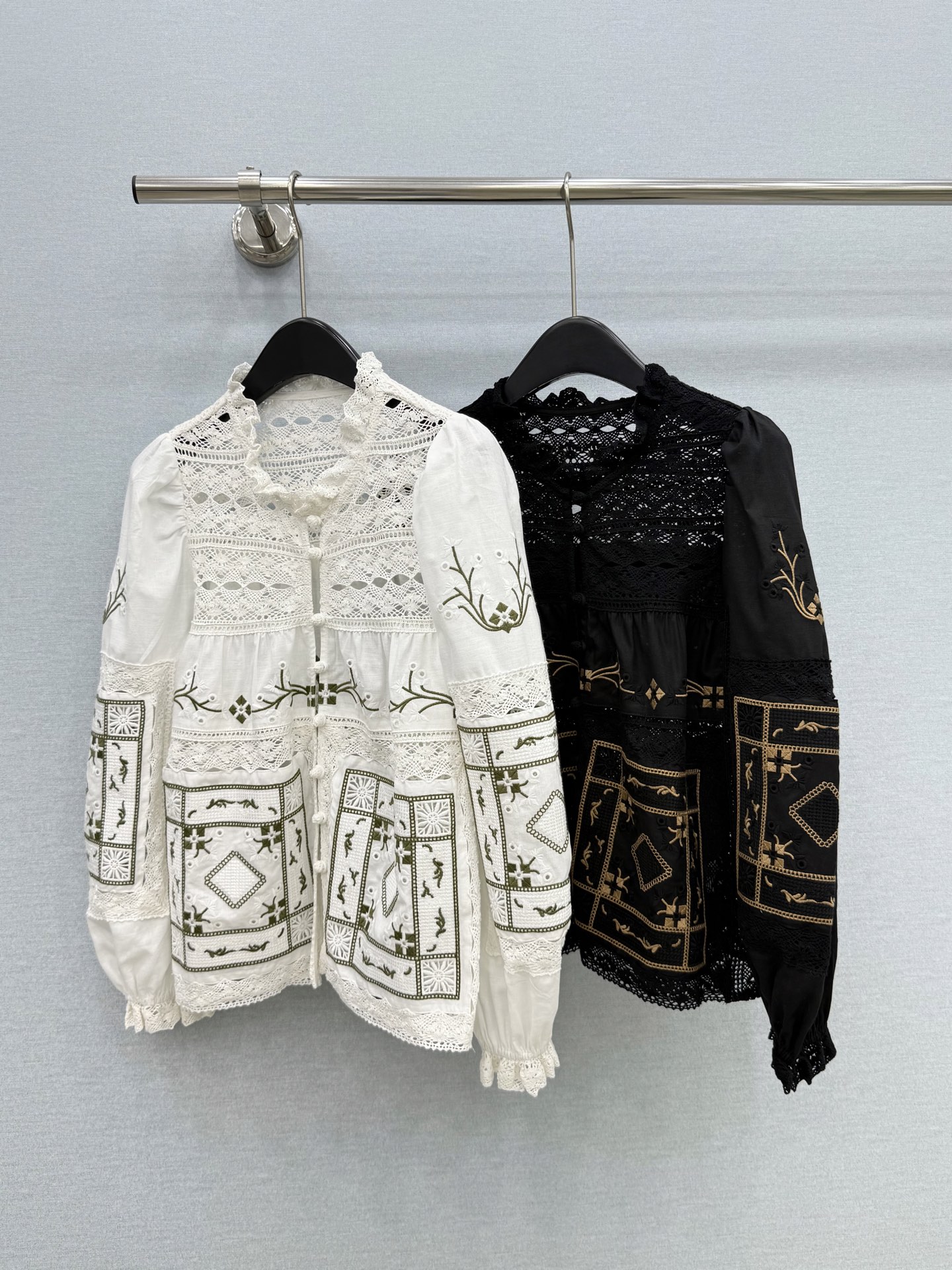 🛒𝐍𝐄𝐖 · 𝟐𝟎𝟐6/爆款现货 原单品质 小众|26经典水溶刺绣花边衬衫 法式风极致穿搭 最新系列单品 强烈推荐 🛒𝐍𝐄𝐖 · 𝟐𝟎𝟐6/爆款现货 原单品质 小众|26经典水溶刺绣花边衬衫 法式风极致穿搭 最新系列单品 强烈推荐