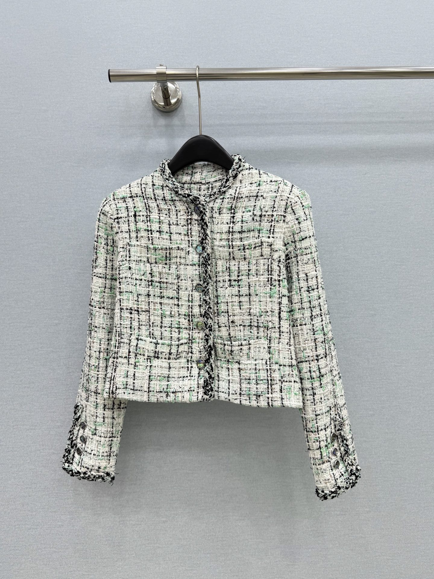 🛒𝐍𝐄𝐖 · 𝟐𝟎𝟐6/爆款现货 【原单品质】Cha*|26秋冬新品粗花呢外套 系列款 专属编织花边设计 百分百💯真 🛒𝐍𝐄𝐖 · 𝟐𝟎𝟐6/爆款现货 【原单品质】Cha*|26秋冬新品粗花呢外套 系列款 专属编织花边设计 百分百💯真