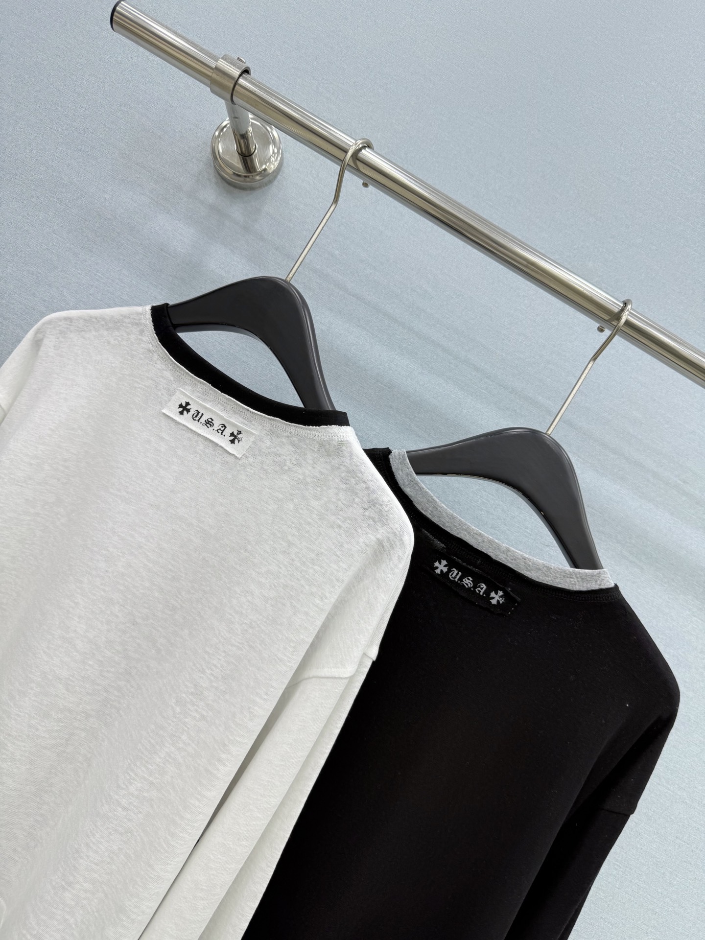 🛒𝐍𝐄𝐖 · 𝟐𝟎𝟐6/爆款现货 设计师 小众|2026新款印花长袖T恤 高订面料,百搭版型 ,上身的触感谁穿谁知道的 🛒𝐍𝐄𝐖 · 𝟐𝟎𝟐6/爆款现货 设计师 小众|2026新款印花长袖T恤 高订面料,百搭版型 ,上身的触感谁穿谁知道的