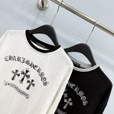 🛒𝐍𝐄𝐖 · 𝟐𝟎𝟐6/爆款现货 设计师 小众|2026新款印花长袖T恤 高订面料,百搭版型 ,上身的触感谁穿谁知道的 🛒𝐍𝐄𝐖 · 𝟐𝟎𝟐6/爆款现货 设计师 小众|2026新款印花长袖T恤 高订面料,百搭版型 ,上身的触感谁穿谁知道的