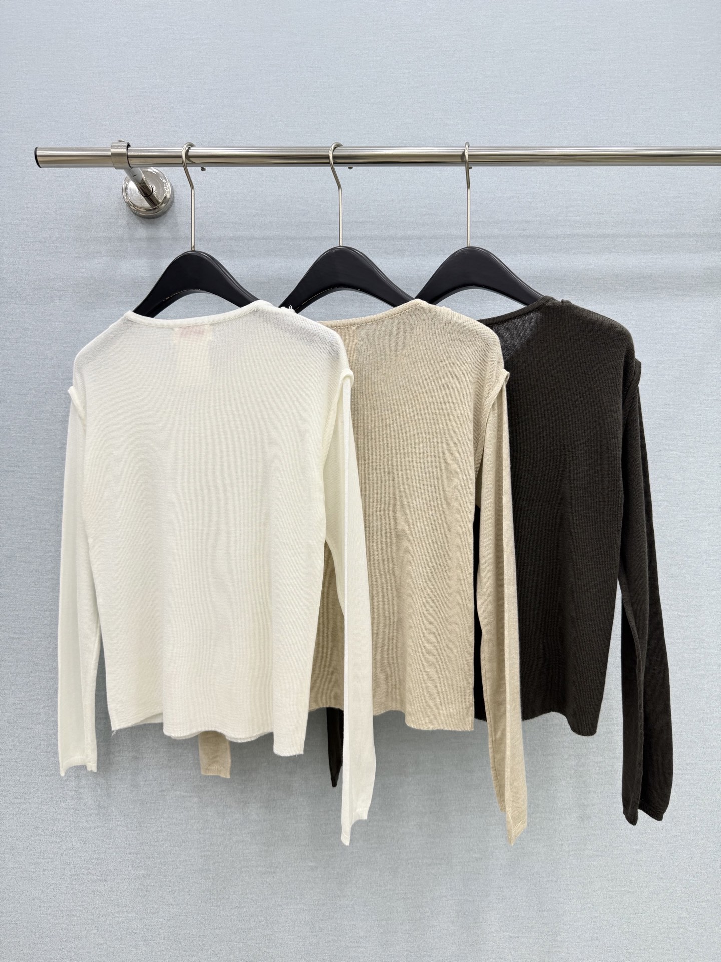 🛒𝐍𝐄𝐖 · 𝟐𝟎𝟐6/爆款现货 【原单品质】Ch*|2026新款订钻羊绒针织衫 老钱风穿搭 气质百搭绝美 定制面料弹 🛒𝐍𝐄𝐖 · 𝟐𝟎𝟐6/爆款现货 【原单品质】Ch*|2026新款订钻羊绒针织衫 老钱风穿搭 气质百搭绝美 定制面料弹