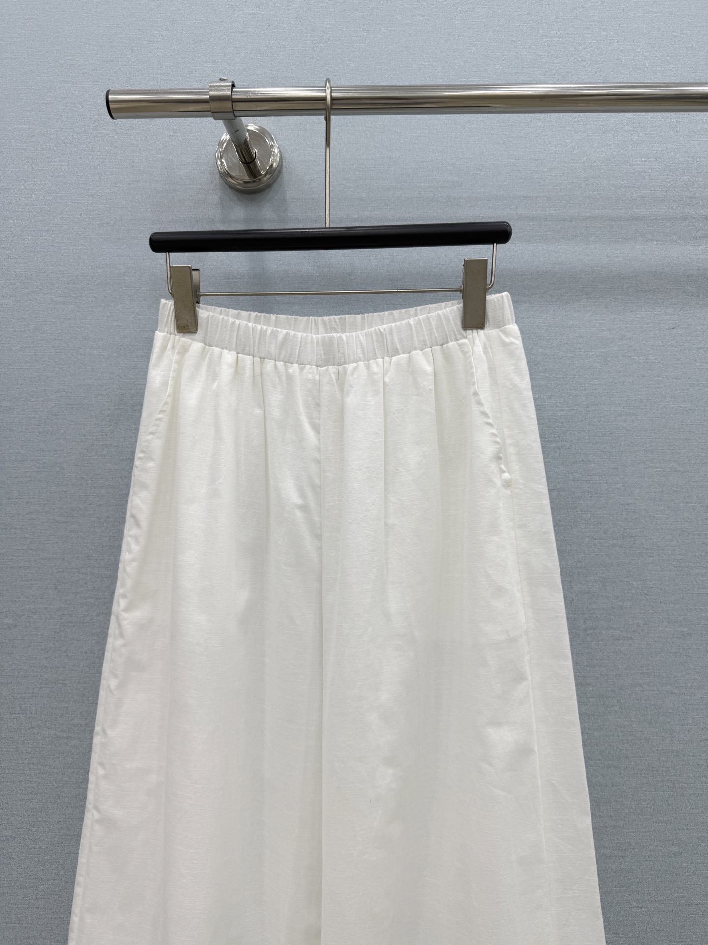 🛒𝐍𝐄𝐖 · 𝟐𝟎𝟐6/爆款现货 原单品质 小众*|2026新品水溶花边刺绣休闲裤 精致版型,高级肌理细腻 极简主义 🛒𝐍𝐄𝐖 · 𝟐𝟎𝟐6/爆款现货 原单品质 小众*|2026新品水溶花边刺绣休闲裤 精致版型,高级肌理细腻 极简主义