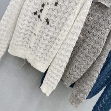 🛒𝐍𝐄𝐖 · 𝟐𝟎𝟐6/爆款现货 【原单品质】小众|2026新款马海毛翻领钩花针织开衫 高订面料,法式翻领衬得脖颈修长, 🛒𝐍𝐄𝐖 · 𝟐𝟎𝟐6/爆款现货 【原单品质】小众|2026新款马海毛翻领钩花针织开衫 高订面料,法式翻领衬得脖颈修长,