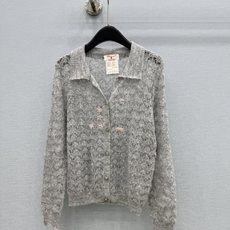 🛒𝐍𝐄𝐖 · 𝟐𝟎𝟐6/爆款现货 【原单品质】小众|2026新款马海毛翻领钩花针织开衫 高订面料,法式翻领衬得脖颈修长, 🛒𝐍𝐄𝐖 · 𝟐𝟎𝟐6/爆款现货 【原单品质】小众|2026新款马海毛翻领钩花针织开衫 高订面料,法式翻领衬得脖颈修长,