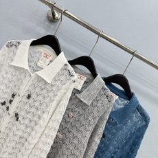 🛒𝐍𝐄𝐖 · 𝟐𝟎𝟐6/爆款现货 【原单品质】小众|2026新款马海毛翻领钩花针织开衫 高订面料,法式翻领衬得脖颈修长, 🛒𝐍𝐄𝐖 · 𝟐𝟎𝟐6/爆款现货 【原单品质】小众|2026新款马海毛翻领钩花针织开衫 高订面料,法式翻领衬得脖颈修长,
