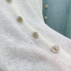🛒𝐍𝐄𝐖 · 𝟐𝟎𝟐6/爆款现货 【原单品质】小众|2026新款马海毛花边钩花美人头钻扣针织开衫 高订面料,法式风衬得脖 🛒𝐍𝐄𝐖 · 𝟐𝟎𝟐6/爆款现货 【原单品质】小众|2026新款马海毛花边钩花美人头钻扣针织开衫 高订面料,法式风衬得脖