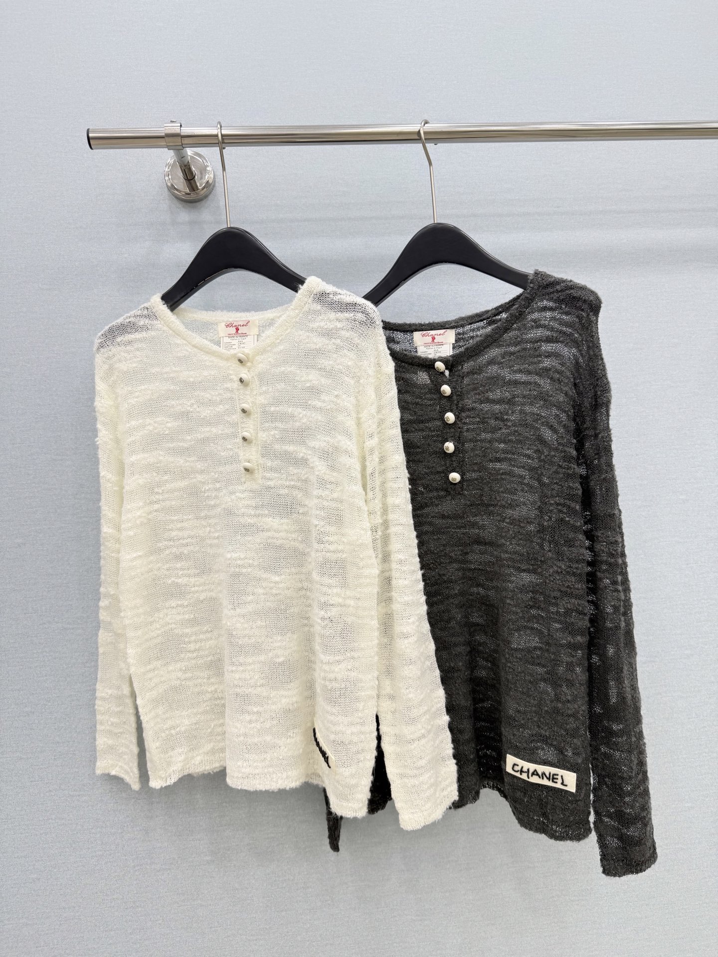 🛒𝐍𝐄𝐖 · 𝟐𝟎𝟐6/爆款现货 【原单品质】小众|2026新款特种纱线钻扣针织套头衫 高订面料,法式风衬得脖颈修长,裁 🛒𝐍𝐄𝐖 · 𝟐𝟎𝟐6/爆款现货 【原单品质】小众|2026新款特种纱线钻扣针织套头衫 高订面料,法式风衬得脖颈修长,裁