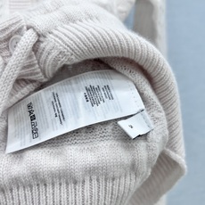 🛒𝐍𝐄𝐖 · 𝟐𝟎𝟐6/爆款现货 【原单品质】小众|2026新款羊绒系带针织开衫外套 老钱风穿搭 气质百搭绝美 定制面 🛒𝐍𝐄𝐖 · 𝟐𝟎𝟐6/爆款现货 【原单品质】小众|2026新款羊绒系带针织开衫外套 老钱风穿搭 气质百搭绝美 定制面