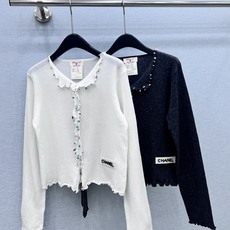 🛒𝐍𝐄𝐖 · 𝟐𝟎𝟐6/爆款现货 【原单品质】小众|2026新款手工针织开衫 老钱风穿搭 气质百搭绝美 定制面料弹力超 🛒𝐍𝐄𝐖 · 𝟐𝟎𝟐6/爆款现货 【原单品质】小众|2026新款手工针织开衫 老钱风穿搭 气质百搭绝美 定制面料弹力超
