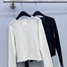 🛒𝐍𝐄𝐖 · 𝟐𝟎𝟐6/爆款现货 【原单品质】小众|2026新款手工针织开衫 老钱风穿搭 气质百搭绝美 定制面料弹力超 🛒𝐍𝐄𝐖 · 𝟐𝟎𝟐6/爆款现货 【原单品质】小众|2026新款手工针织开衫 老钱风穿搭 气质百搭绝美 定制面料弹力超