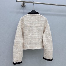 🛒𝐍𝐄𝐖 · 𝟐𝟎𝟐6/爆款现货 【原单品质】Cha*|26秋冬新品微廓形粗花呢外套 专属花边设计 撞色大工厂订制! 🛒𝐍𝐄𝐖 · 𝟐𝟎𝟐6/爆款现货 【原单品质】Cha*|26秋冬新品微廓形粗花呢外套 专属花边设计 撞色大工厂订制!