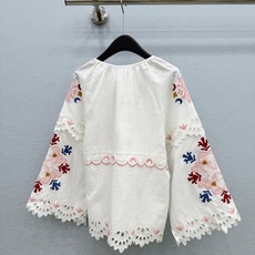 🛒𝐍𝐄𝐖 · 𝟐𝟎𝟐6/爆款现货 原单品质 小众*|2026新品刺绣衬衫 精致版型,高级肌理细腻 极简主义常规剪裁 🛒𝐍𝐄𝐖 · 𝟐𝟎𝟐6/爆款现货 原单品质 小众*|2026新品刺绣衬衫 精致版型,高级肌理细腻 极简主义常规剪裁