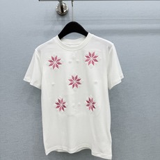🛒𝐍𝐄𝐖 · 𝟐𝟎𝟐6/爆款现货 【原单品质】Dio*|2026新款刺绣T恤 高订面料,百搭版型 ,上身的触感谁穿谁知 🛒𝐍𝐄𝐖 · 𝟐𝟎𝟐6/爆款现货 【原单品质】Dio*|2026新款刺绣T恤 高订面料,百搭版型 ,上身的触感谁穿谁知