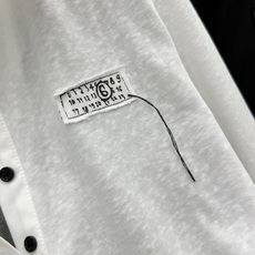🛒𝐍𝐄𝐖 · 𝟐𝟎𝟐6/爆款现货 设计师 小众|2026新款假两件拼接长袖T恤 高订面料,百搭版型 ,上身的触感谁穿谁 🛒𝐍𝐄𝐖 · 𝟐𝟎𝟐6/爆款现货 设计师 小众|2026新款假两件拼接长袖T恤 高订面料,百搭版型 ,上身的触感谁穿谁