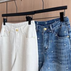 🛒𝐍𝐄𝐖 · 𝟐𝟎𝟐6/爆款现货 【秋冬上新】设计师|26新款老花刺绣直筒牛仔裤 爆单款 气质女神必入 定制专属图案 🛒𝐍𝐄𝐖 · 𝟐𝟎𝟐6/爆款现货 【秋冬上新】设计师|26新款老花刺绣直筒牛仔裤 爆单款 气质女神必入 定制专属图案