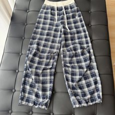 🛒𝐍𝐄𝐖 · 𝟐𝟎𝟐6/爆款现货 【秋冬上新】Ce*|松紧针织拼接抽绳色织格纹休闲裤 颜色百搭高级 定制版型尽显高级随意 🛒𝐍𝐄𝐖 · 𝟐𝟎𝟐6/爆款现货 【秋冬上新】Ce*|松紧针织拼接抽绳色织格纹休闲裤 颜色百搭高级 定制版型尽显高级随意