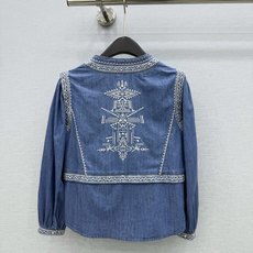 🛒𝐍𝐄𝐖 · 𝟐𝟎𝟐6/爆款现货 原单品质 小众*|2026新品刺绣牛仔衬衫 精致版型,高级肌理细腻 极简主义常规剪 🛒𝐍𝐄𝐖 · 𝟐𝟎𝟐6/爆款现货 原单品质 小众*|2026新品刺绣牛仔衬衫 精致版型,高级肌理细腻 极简主义常规剪