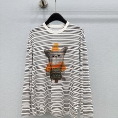 🛒𝐍𝐄𝐖 · 𝟐𝟎𝟐6/爆款现货 【原单品质】 小众|2026新款卡通订珠印花长袖上衣 高订面料,减龄百搭版型 ,上身 🛒𝐍𝐄𝐖 · 𝟐𝟎𝟐6/爆款现货 【原单品质】 小众|2026新款卡通订珠印花长袖上衣 高订面料,减龄百搭版型 ,上身