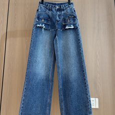 🛒𝐍𝐄𝐖 · 𝟐𝟎𝟐6/爆款现货 【秋冬上新】设计师|26新款错层毛边直筒牛仔裤 爆单款 气质女神必入 定制专属图案 🛒𝐍𝐄𝐖 · 𝟐𝟎𝟐6/爆款现货 【秋冬上新】设计师|26新款错层毛边直筒牛仔裤 爆单款 气质女神必入 定制专属图案