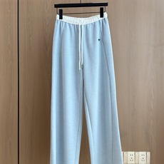 🛒𝐍𝐄𝐖 · 𝟐𝟎𝟐5/爆款现货 【秋冬上新】Di*|抽绳松紧撞色腰头运动休闲裤 定制仿兔毛面料,精致刺绣 日常穿搭 🛒𝐍𝐄𝐖 · 𝟐𝟎𝟐5/爆款现货 【秋冬上新】Di*|抽绳松紧撞色腰头运动休闲裤 定制仿兔毛面料,精致刺绣 日常穿搭