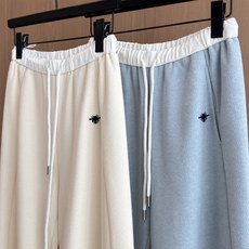 🛒𝐍𝐄𝐖 · 𝟐𝟎𝟐5/爆款现货 【秋冬上新】Di*|抽绳松紧撞色腰头运动休闲裤 定制仿兔毛面料,精致刺绣 日常穿搭 🛒𝐍𝐄𝐖 · 𝟐𝟎𝟐5/爆款现货 【秋冬上新】Di*|抽绳松紧撞色腰头运动休闲裤 定制仿兔毛面料,精致刺绣 日常穿搭