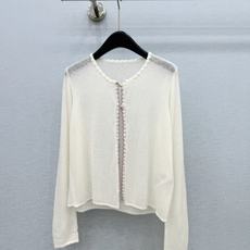 🛒𝐍𝐄𝐖 · 𝟐𝟎𝟐6/爆款现货 【原单品质】小众|2026早秋新款法式羊毛🦙手钩撞色针织开衫 高订纱线,柔软亲肤,百搭 🛒𝐍𝐄𝐖 · 𝟐𝟎𝟐6/爆款现货 【原单品质】小众|2026早秋新款法式羊毛🦙手钩撞色针织开衫 高订纱线,柔软亲肤,百搭