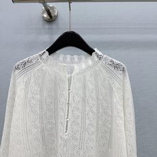 🛒𝐍𝐄𝐖 · 𝟐𝟎𝟐6/爆款现货 【原单品质】小众|2026新款镂空钩花半开襟针织衫 老钱风穿搭 甜美气质感拉满 绝美 🛒𝐍𝐄𝐖 · 𝟐𝟎𝟐6/爆款现货 【原单品质】小众|2026新款镂空钩花半开襟针织衫 老钱风穿搭 甜美气质感拉满 绝美