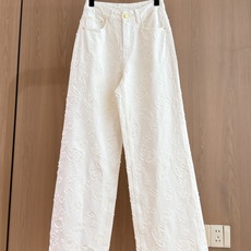 🛒𝐍𝐄𝐖 · 𝟐𝟎𝟐6/爆款现货 【秋冬上新】设计师|26新款经典立体双C烧花直筒牛仔裤 爆单款 气质女神必入 定制 🛒𝐍𝐄𝐖 · 𝟐𝟎𝟐6/爆款现货 【秋冬上新】设计师|26新款经典立体双C烧花直筒牛仔裤 爆单款 气质女神必入 定制