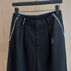 🛒𝐍𝐄𝐖 · 𝟐𝟎𝟐6/爆款现货 【秋冬上新】设计师|26新款双边侧拉链休闲西裤 爆单系列款 气质女神必入 定制字母 🛒𝐍𝐄𝐖 · 𝟐𝟎𝟐6/爆款现货 【秋冬上新】设计师|26新款双边侧拉链休闲西裤 爆单系列款 气质女神必入 定制字母