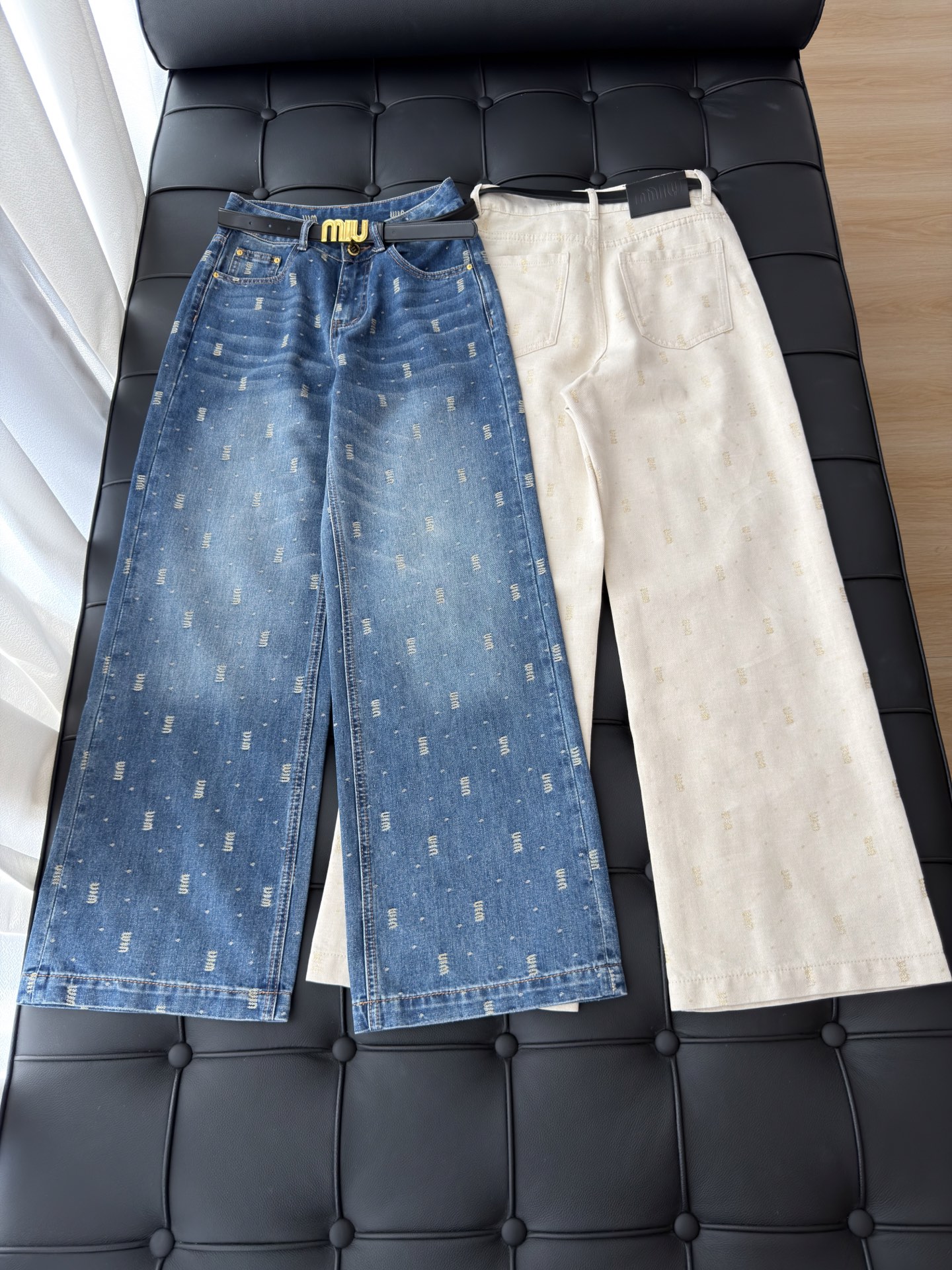 🛒𝐍𝐄𝐖 · 𝟐𝟎𝟐6/爆款现货 【秋冬上新】设计师｜26新款MM字母刺绣直筒牛仔裤 爆单款  气质女神必入  定制专属