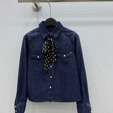 🛒𝐍𝐄𝐖 · 𝟐𝟎𝟐6/爆款现货 【秋冬上新】Va*|2026新品波点丝巾牛仔衬衫 系列款 定制YB斜纹棉牛仔材质 酵 🛒𝐍𝐄𝐖 · 𝟐𝟎𝟐6/爆款现货 【秋冬上新】Va*|2026新品波点丝巾牛仔衬衫 系列款 定制YB斜纹棉牛仔材质 酵