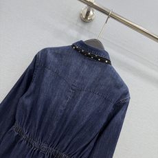 🛒𝐍𝐄𝐖 · 𝟐𝟎𝟐6/爆款现货 【秋冬上新】Va*|2026新品波点丝巾牛仔收腰连衣裙 系列款 定制YB斜纹棉牛仔材 🛒𝐍𝐄𝐖 · 𝟐𝟎𝟐6/爆款现货 【秋冬上新】Va*|2026新品波点丝巾牛仔收腰连衣裙 系列款 定制YB斜纹棉牛仔材