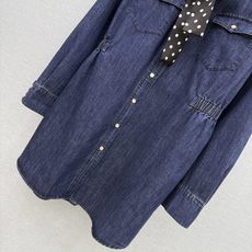 🛒𝐍𝐄𝐖 · 𝟐𝟎𝟐6/爆款现货 【秋冬上新】Va*|2026新品波点丝巾牛仔收腰连衣裙 系列款 定制YB斜纹棉牛仔材 🛒𝐍𝐄𝐖 · 𝟐𝟎𝟐6/爆款现货 【秋冬上新】Va*|2026新品波点丝巾牛仔收腰连衣裙 系列款 定制YB斜纹棉牛仔材